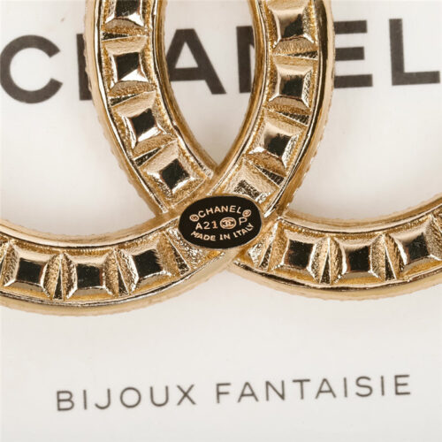 High Quality Luxury Chanel Double C Diamond Brooch product detail