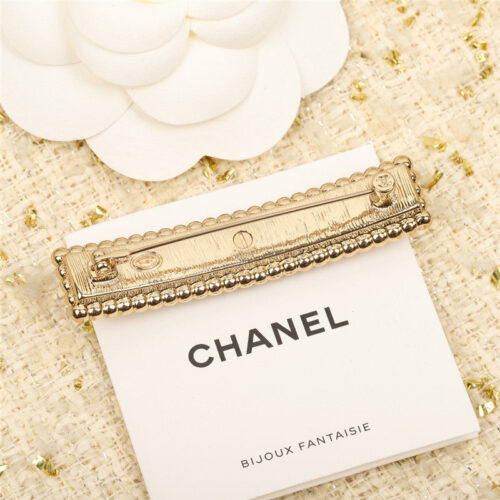 High Quality Luxury Chanel Autumn Winter Pearl Brooch product detail