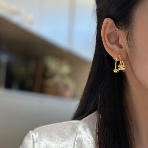 High Quality Luxury Celine Arc De Triomphe Gold Heart Earrings alternate view