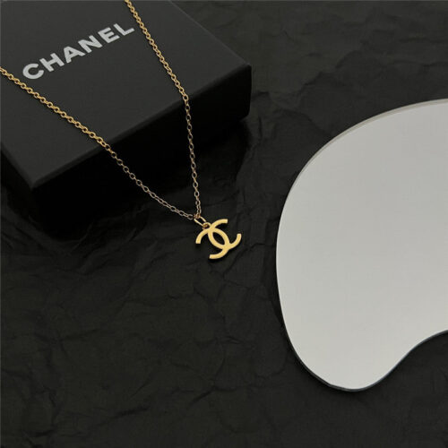 High Quality Luxury Chanel Middle-Aged Double C Necklace – Style 50189 product detail