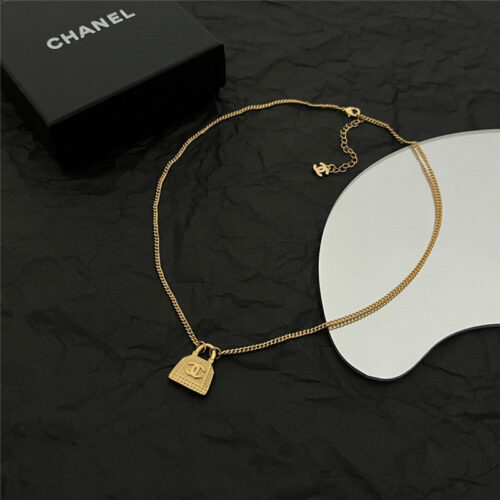 High Quality Luxury Chanel Middle-Aged Double C Necklace – Style 50193