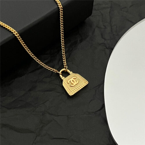 High Quality Luxury Chanel Middle-Aged Double C Necklace – Style 50193 product detail