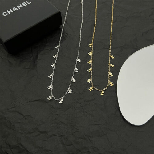 High Quality Luxury Chanel Middle-Aged Double C Necklace – Style 50196 alternate view