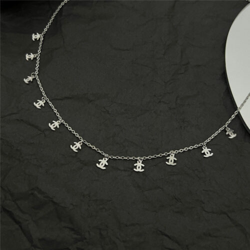 High Quality Luxury Chanel Middle-Aged Double C Necklace – Style 50196 product detail