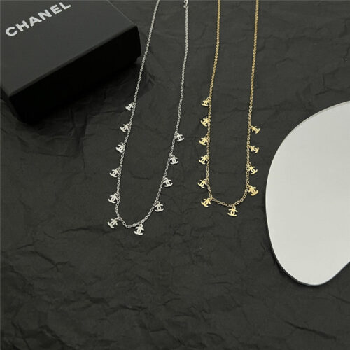 High Quality Luxury Chanel Middle-Aged Double C Necklace product detail