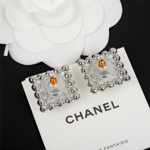 High Quality Luxury Chanel Square Pearl Earrings – Style 50486 product detail
