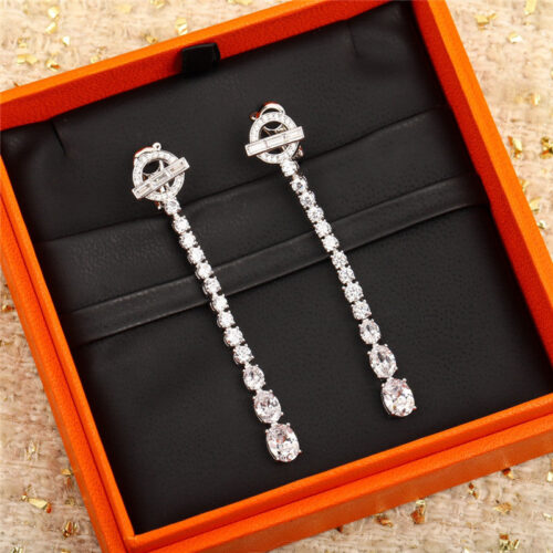 High Quality Luxury Hermes Pig Nose Earrings alternate view