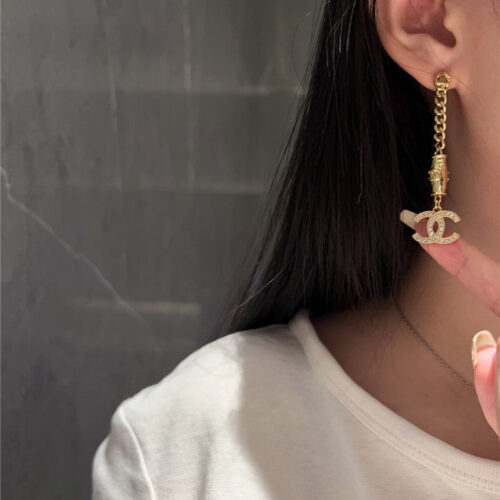 High Quality Luxury Chanel Handmade Double C Earrings product detail