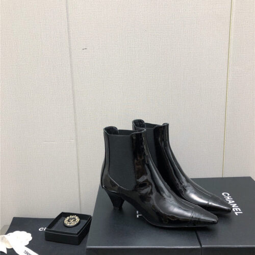 High Quality Luxury Chanel Classic Color Block Ankle Boots – Style 62438 alternate view
