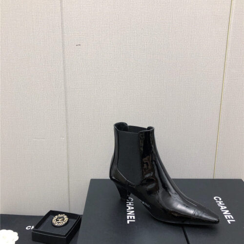 High Quality Luxury Chanel Classic Color Block Ankle Boots – Style 62438 product detail