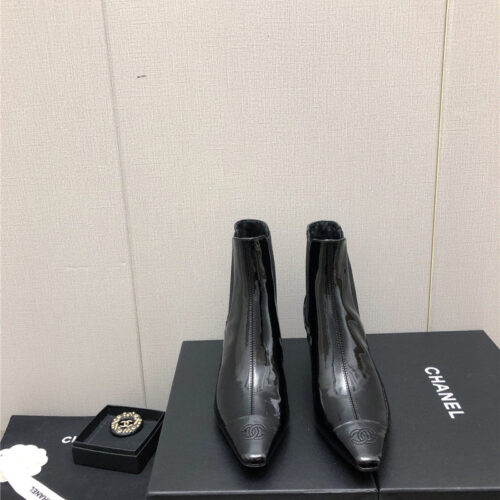 High Quality Luxury Chanel Classic Color Block Ankle Boots – Style 62438 product detail