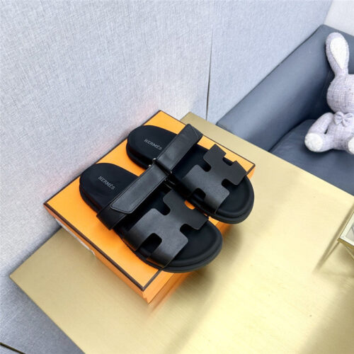 High Quality Luxury Hermes Roll Cake Hair Uncle Slippers alternate view