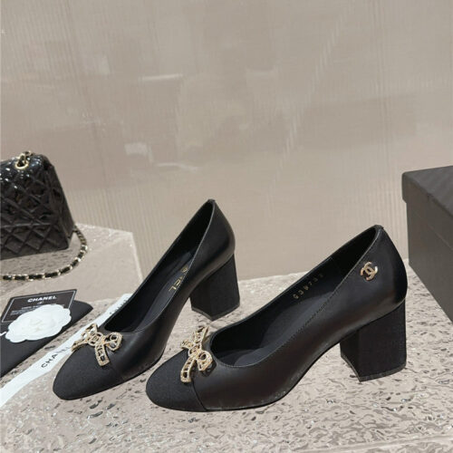 High Quality Luxury Chanel Round Toe Gold Chain Shoes – Style 27334