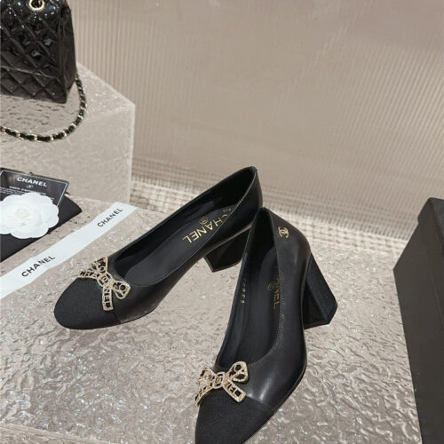 High Quality Luxury Chanel Round Toe Gold Chain Shoes – Style 27334 product detail