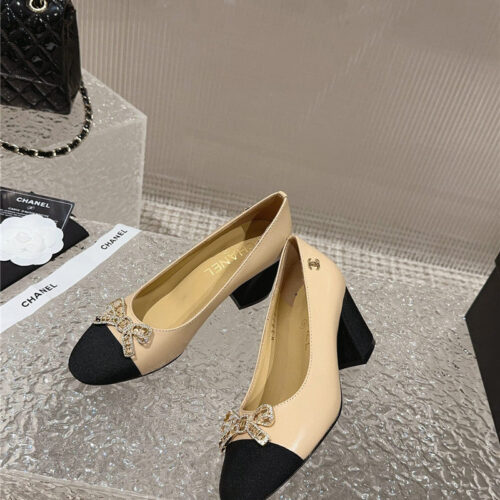 High Quality Luxury Chanel Round Toe Gold Chain Shoes – Style 23942 product detail
