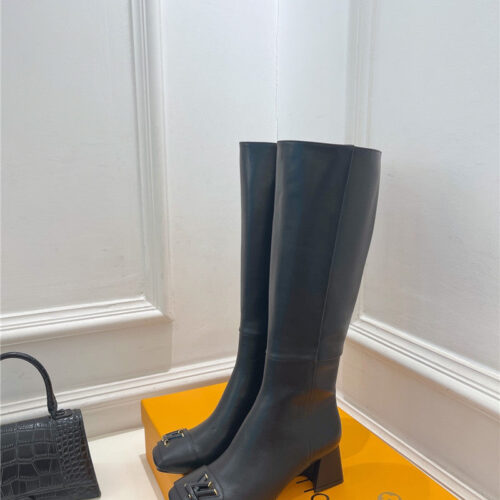 High Quality Luxury Louis Vuitton New V-Shaped Chunky Heel Boots – Style 70211