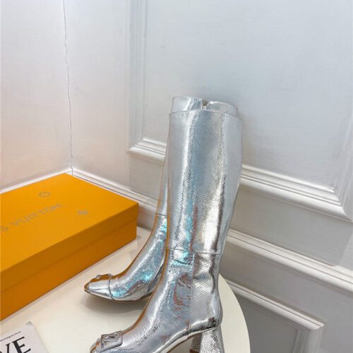 High Quality Luxury Louis Vuitton New V-Shaped Chunky Heel Boots – Style 79235 product detail