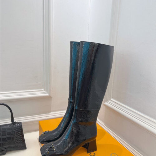 High Quality Luxury Louis Vuitton New V-Shaped Chunky Heel Boots – Style 24419