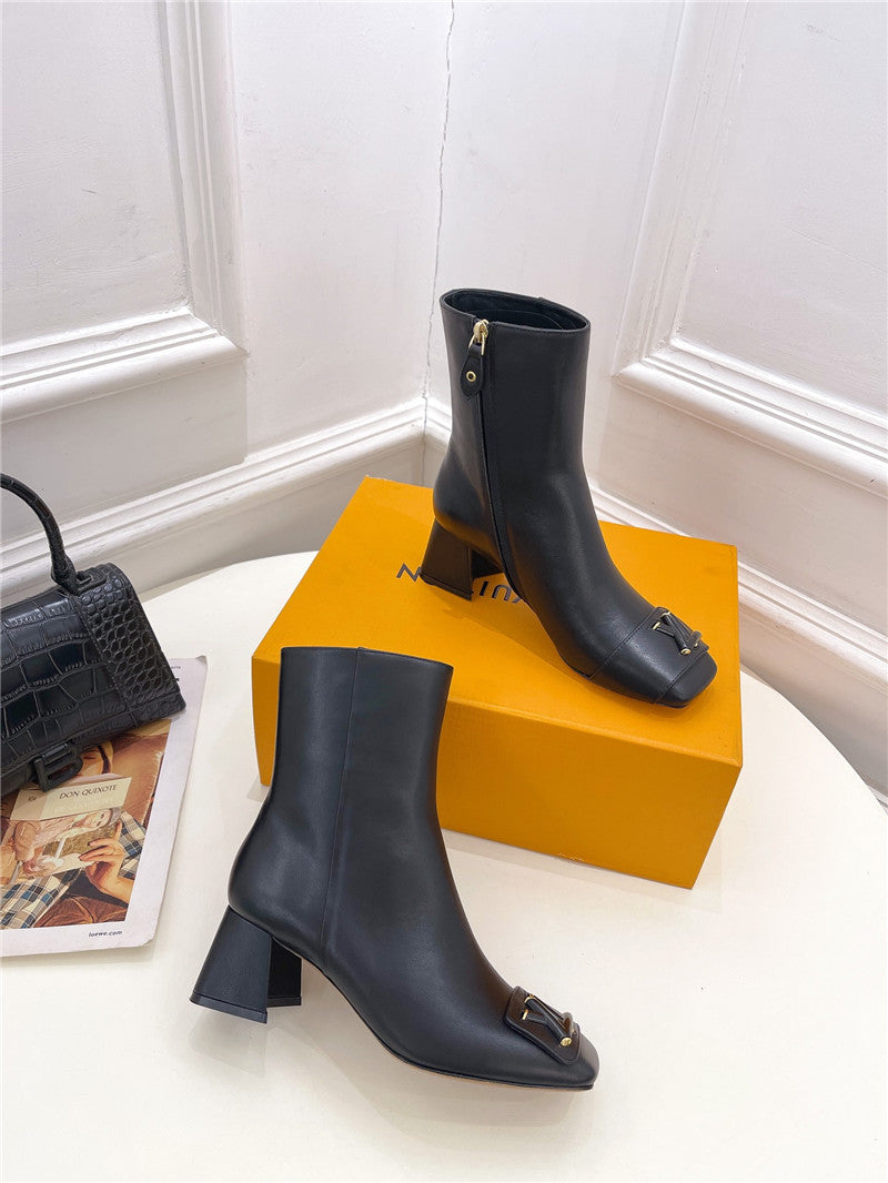 High Quality Luxury Louis Vuitton New V-Shaped Chunky Heel Ankle Boots product detail