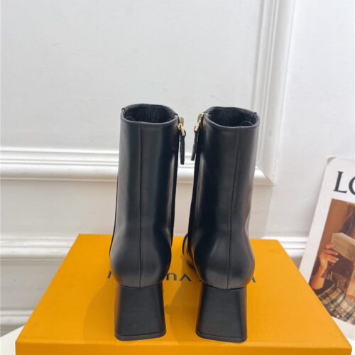 High Quality Luxury Louis Vuitton New V-Shaped Chunky Heel Ankle Boots product detail