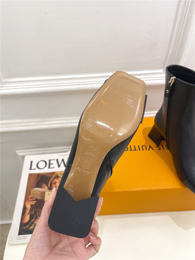 High Quality Luxury Louis Vuitton New V-Shaped Chunky Heel Ankle Boots product detail