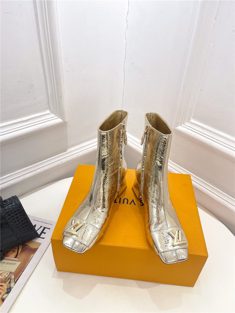 High Quality Luxury Louis Vuitton New V-Shaped Chunky Heel Ankle Boots – Style 07523 product detail