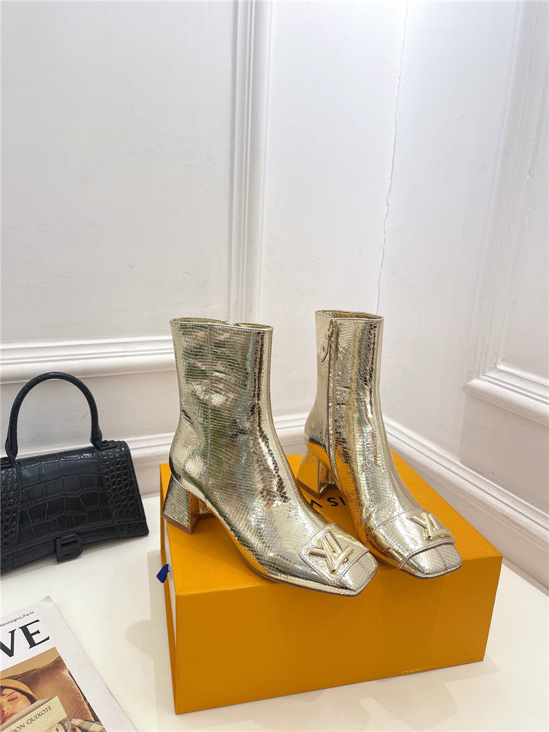 High Quality Luxury Louis Vuitton New V-Shaped Chunky Heel Ankle Boots – Style 07523 product detail