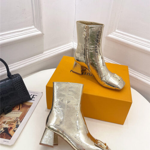 High Quality Luxury Louis Vuitton New V-Shaped Chunky Heel Ankle Boots – Style 07523 product detail