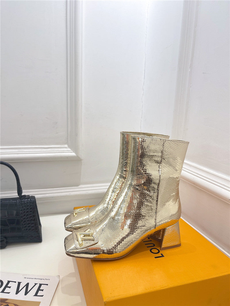 High Quality Luxury Louis Vuitton New V-Shaped Chunky Heel Ankle Boots – Style 07523 product detail