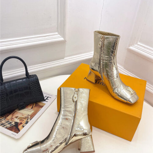 High Quality Luxury Louis Vuitton New V-Shaped Chunky Heel Ankle Boots – Style 07523 product detail