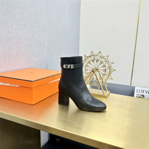 High Quality Luxury Hermes Classic Boots – Style 45123 product detail