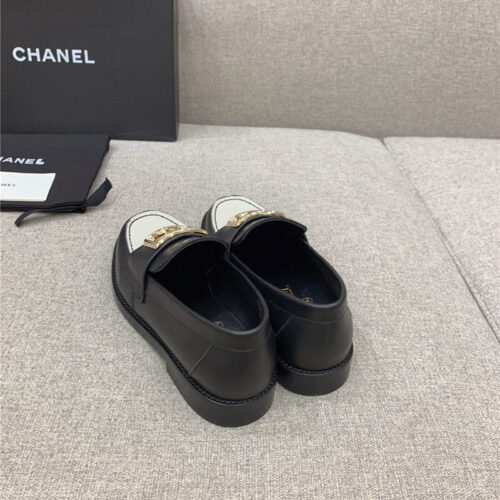 High Quality Luxury Chanel New Double C Buckle Decorative Loafers product detail