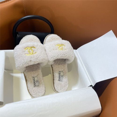 High Quality Luxury Chanel New Fur Slippers product detail