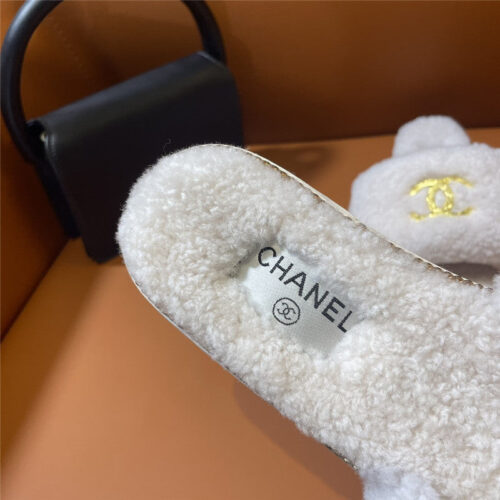 High Quality Luxury Chanel New Fur Slippers product detail