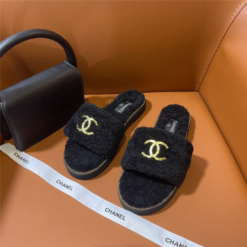 High Quality Luxury Chanel New Fur Slippers – Style 96198 alternate view