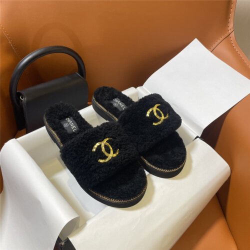 High Quality Luxury Chanel New Fur Slippers – Style 96198 product detail