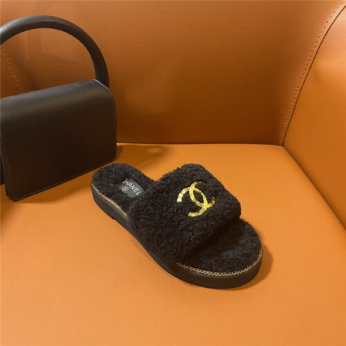 High Quality Luxury Chanel New Fur Slippers – Style 96198 product detail
