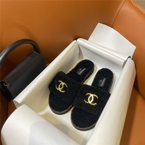 High Quality Luxury Chanel New Fur Slippers – Style 96198 product detail