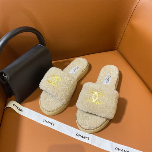 High Quality Luxury Chanel New Fur Slippers – Style 58342 alternate view