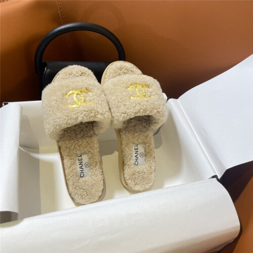 High Quality Luxury Chanel New Fur Slippers – Style 58342 product detail