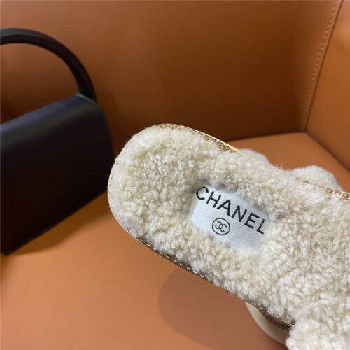 High Quality Luxury Chanel New Fur Slippers – Style 58342 product detail