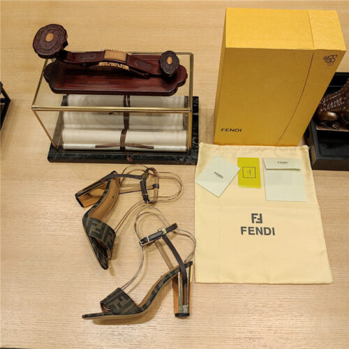 High Quality Luxury Fendi Electroplated High Heel Sandals product detail