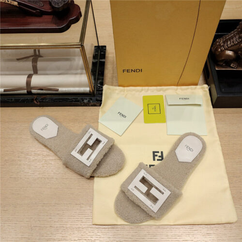 High Quality Luxury Fendi Lamb Wool Series Slippers