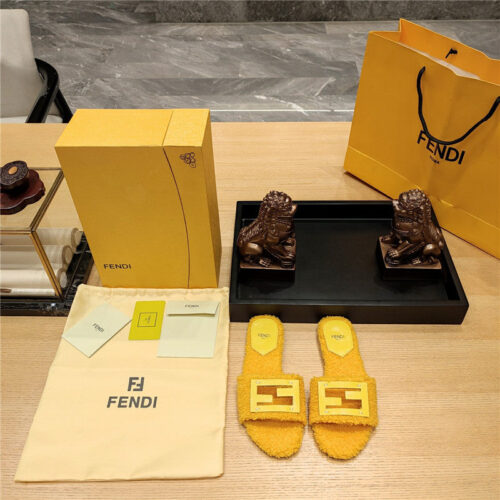 High Quality Luxury Fendi Lamb Wool Series Slippers – Style 04051 product detail