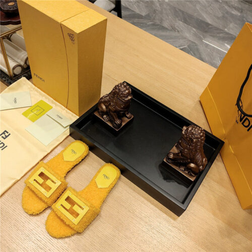 High Quality Luxury Fendi Lamb Wool Series Slippers – Style 04051 alternate view
