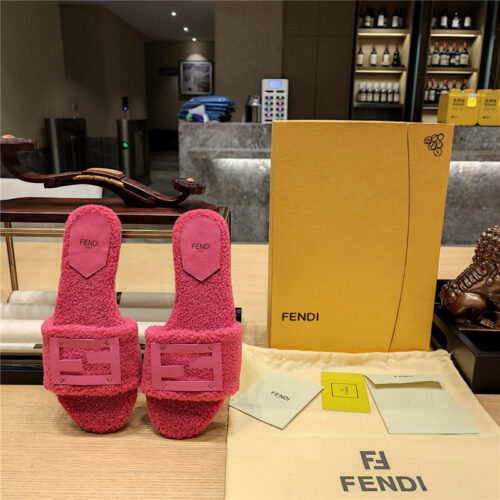 High Quality Luxury Fendi Lamb Wool Series Slippers – Style 28339 product detail