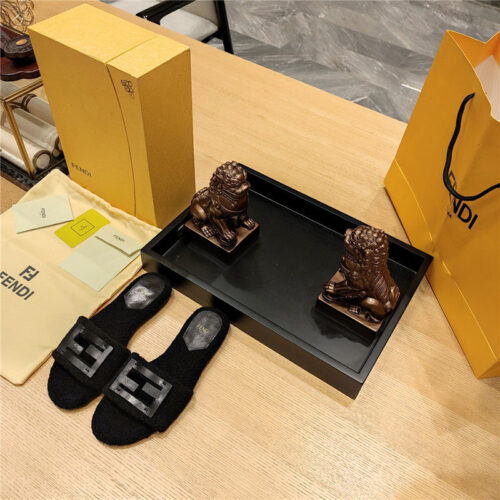 High Quality Luxury Fendi Lamb Wool Series Slippers – Style 54323 alternate view