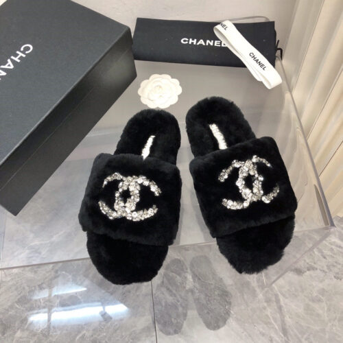 High Quality Luxury Chanel Rhinestone Hair Drag – Style 13350 alternate view