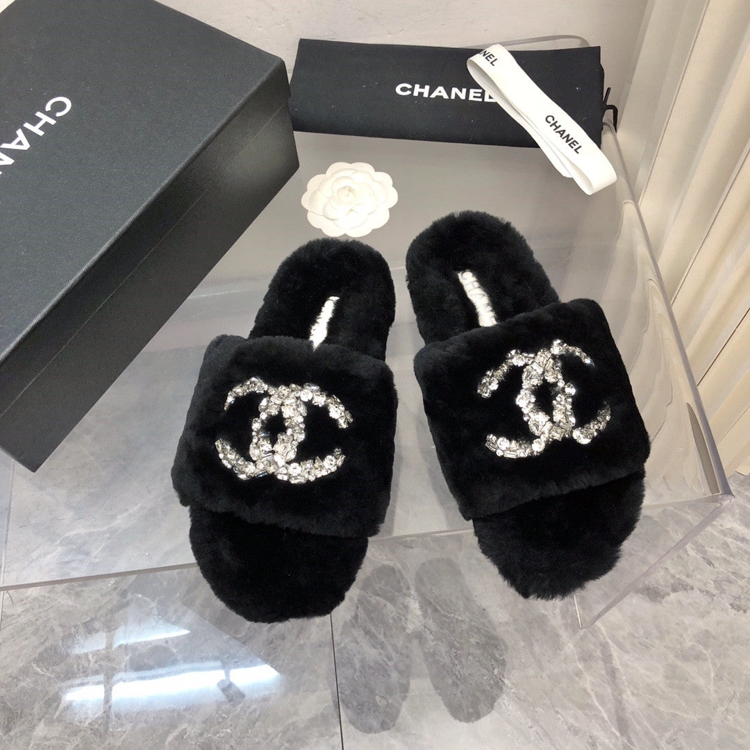 High Quality Luxury Chanel Rhinestone Hair Drag – Style 13350 product detail
