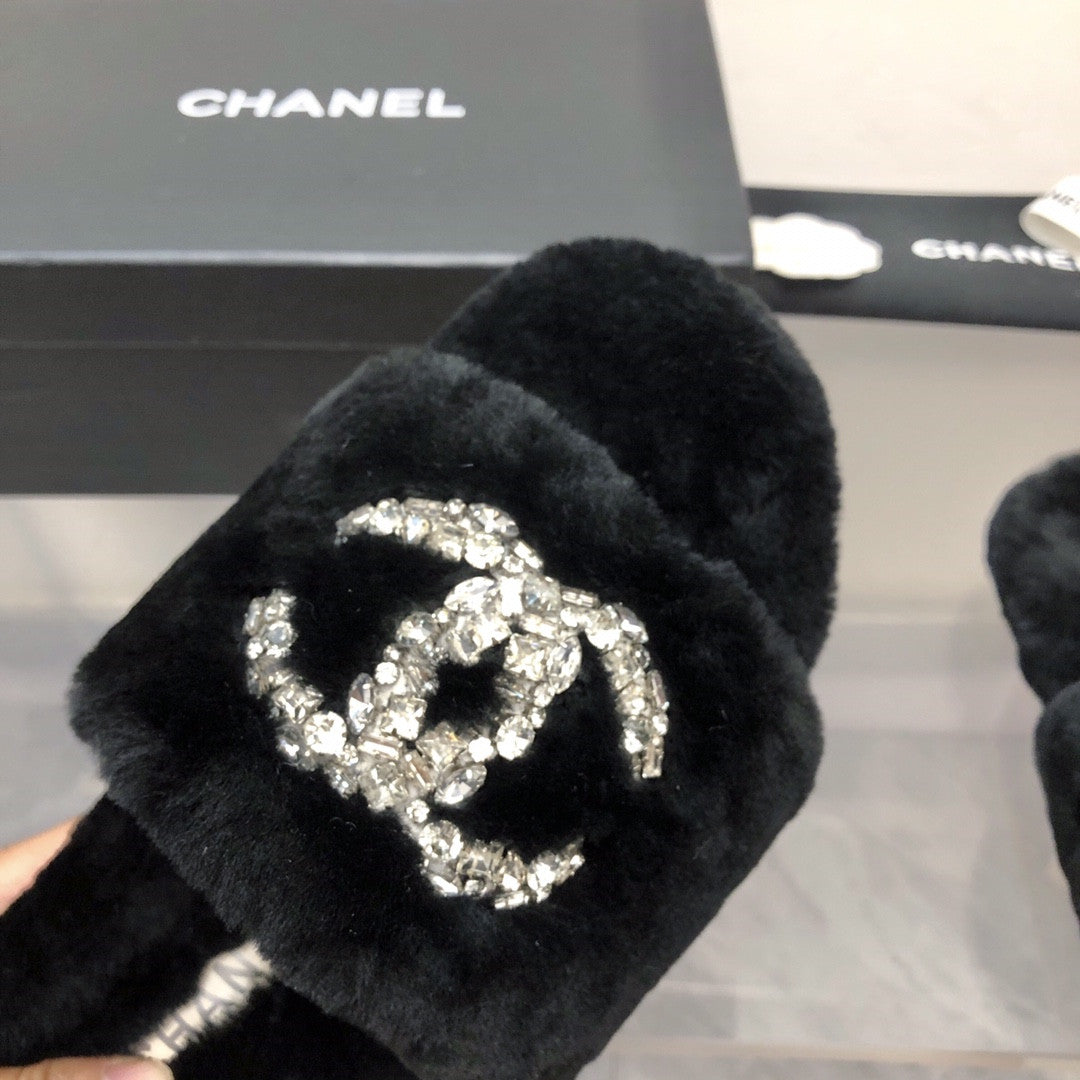High Quality Luxury Chanel Rhinestone Hair Drag – Style 13350 product detail